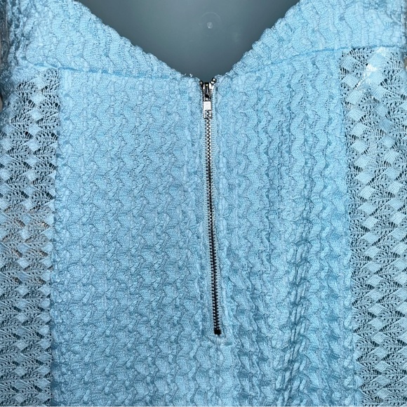 Superdown Ella mini dress in light blue - Picture 9 of 10